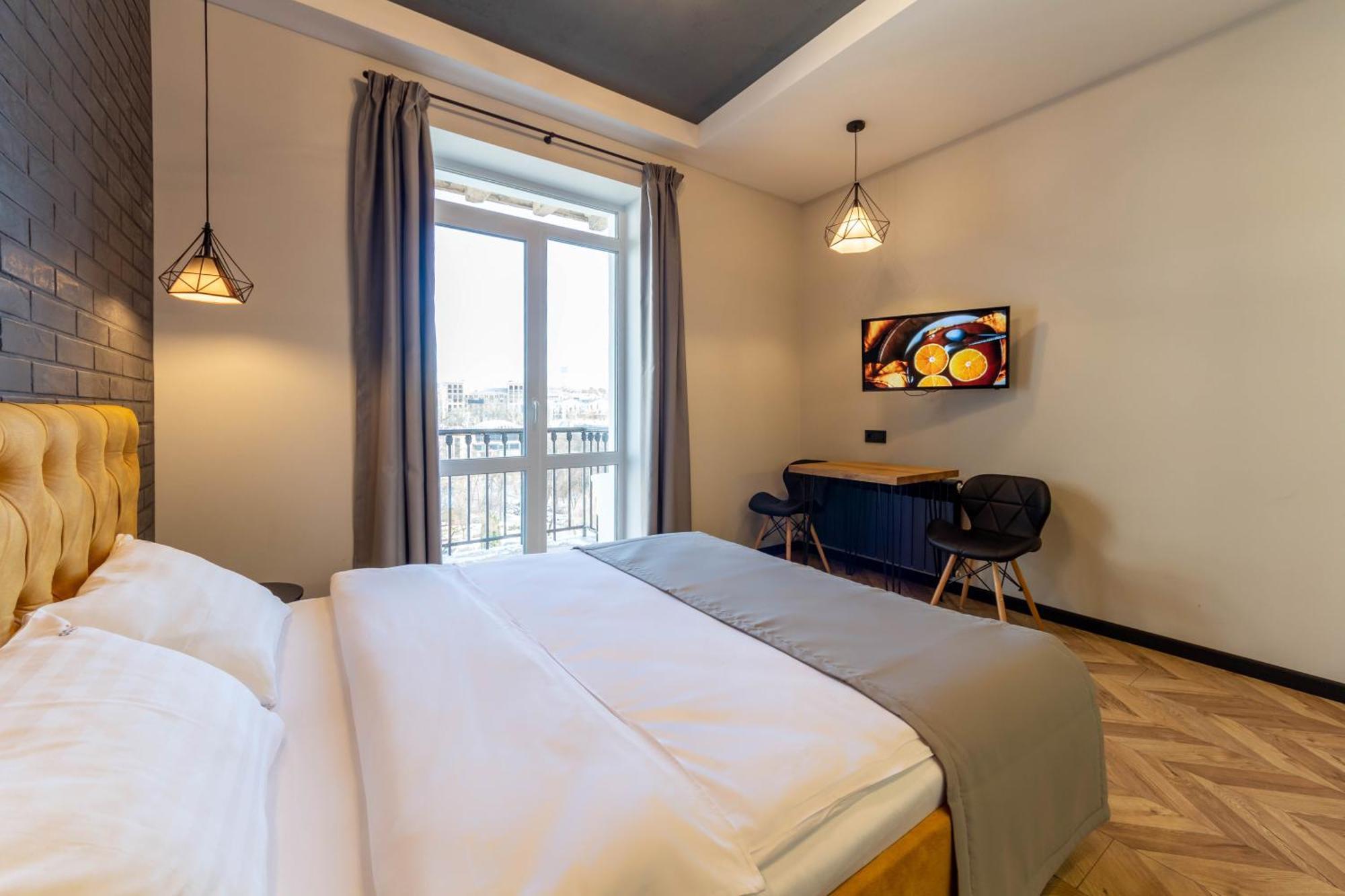 Self Check-In Apartments Kiev Eksteriør bilde
